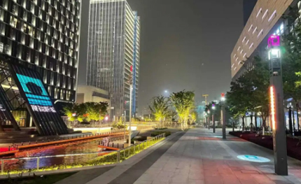 自在蘇州 華燈如晝 | 華體科技5G文化智慧庭院燈，真靚！